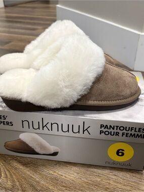 Nuknuuk Women's Tan Suede Slippers with Cream Shearling Trim